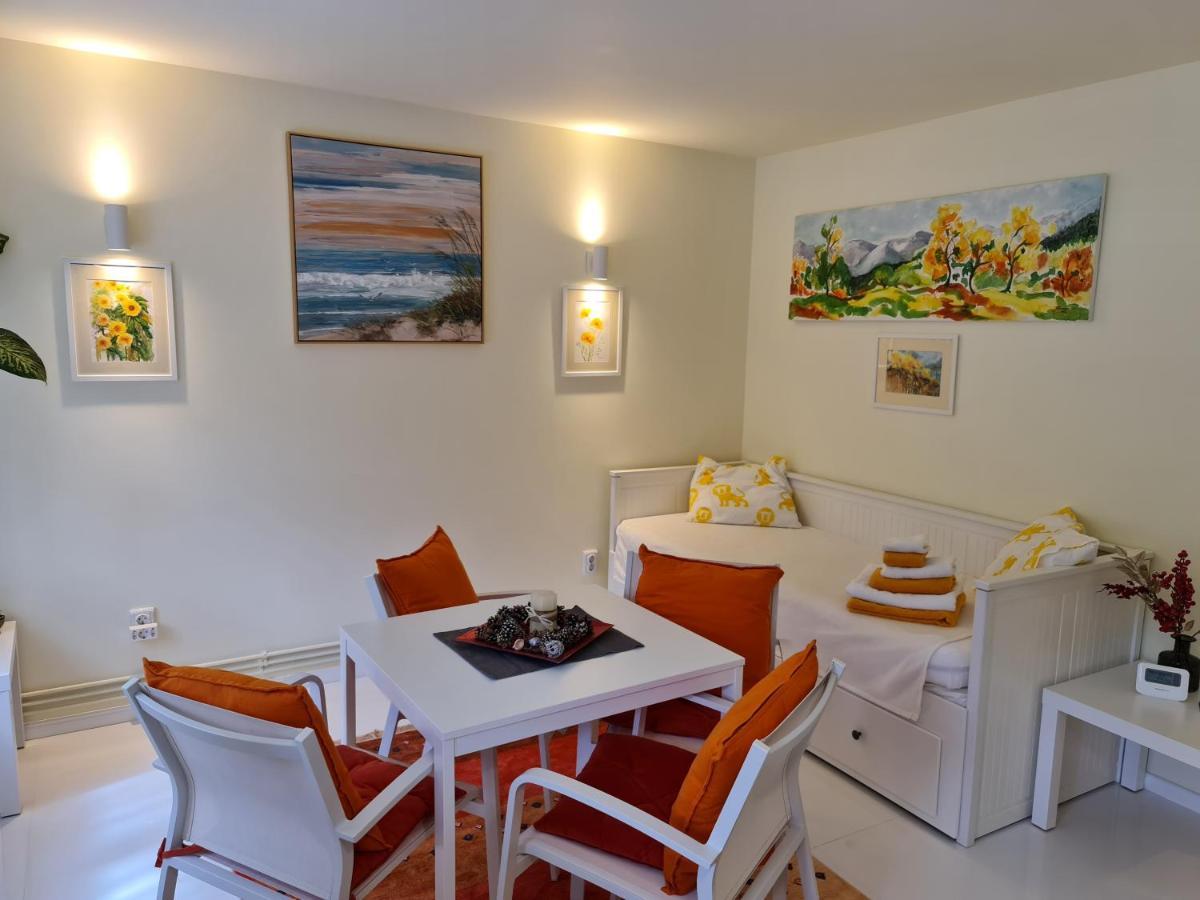 Apartamentul Alb Буштени Экстерьер фото